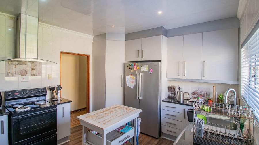 3 Bedroom Property for Sale in Amalinda Eastern Cape